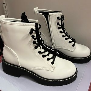 Steve Madden combat boots white brand new